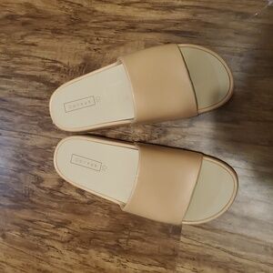 Corky’s footwear popsicle in sand Sz 10
